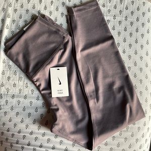 Nike Yoga Lilac